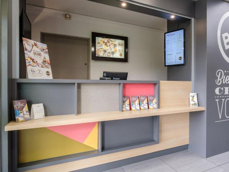 B&B Hotel Calais Centre St Pierre Zewnętrze zdjęcie