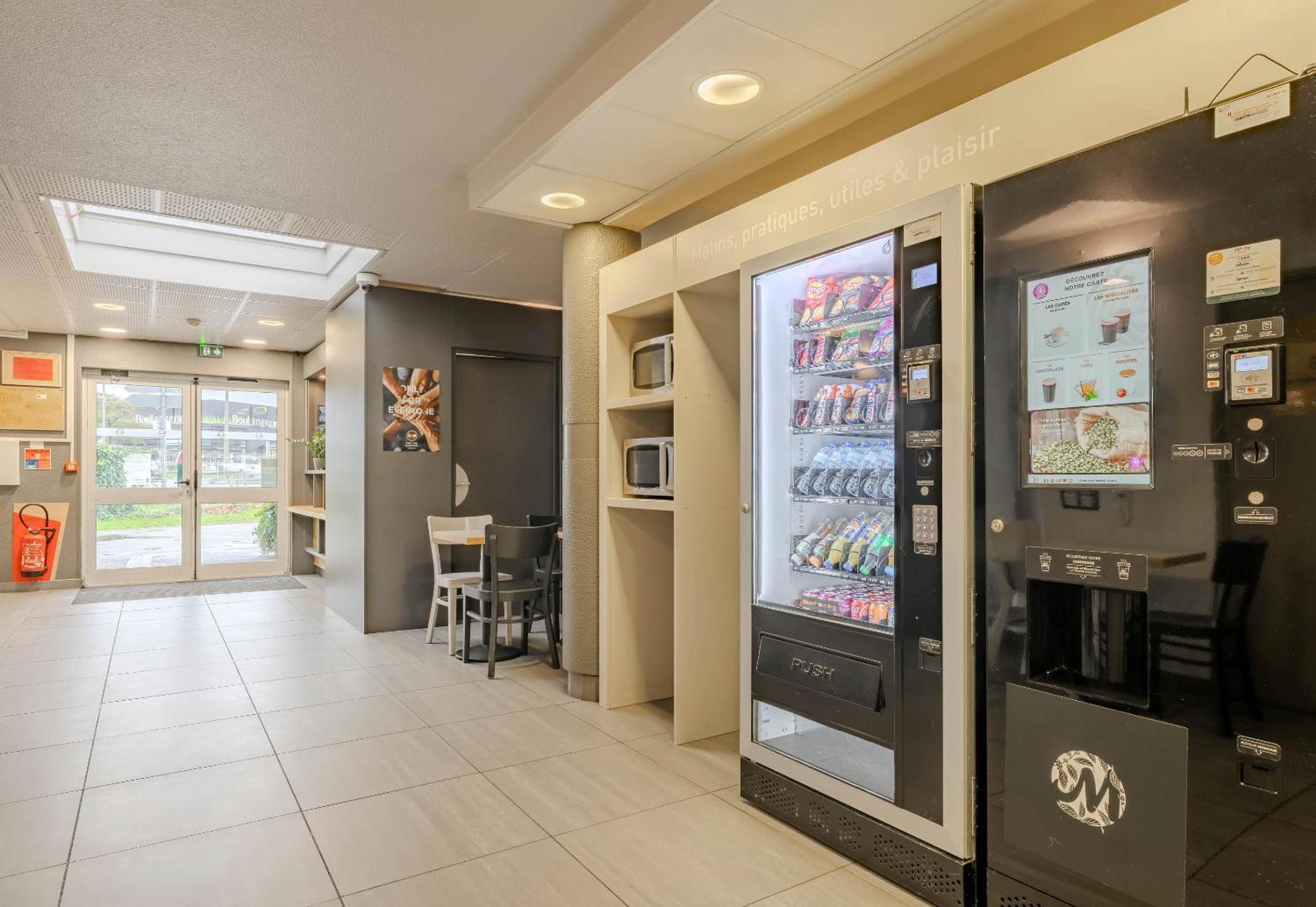 B&B Hotel Calais Centre St Pierre Zewnętrze zdjęcie