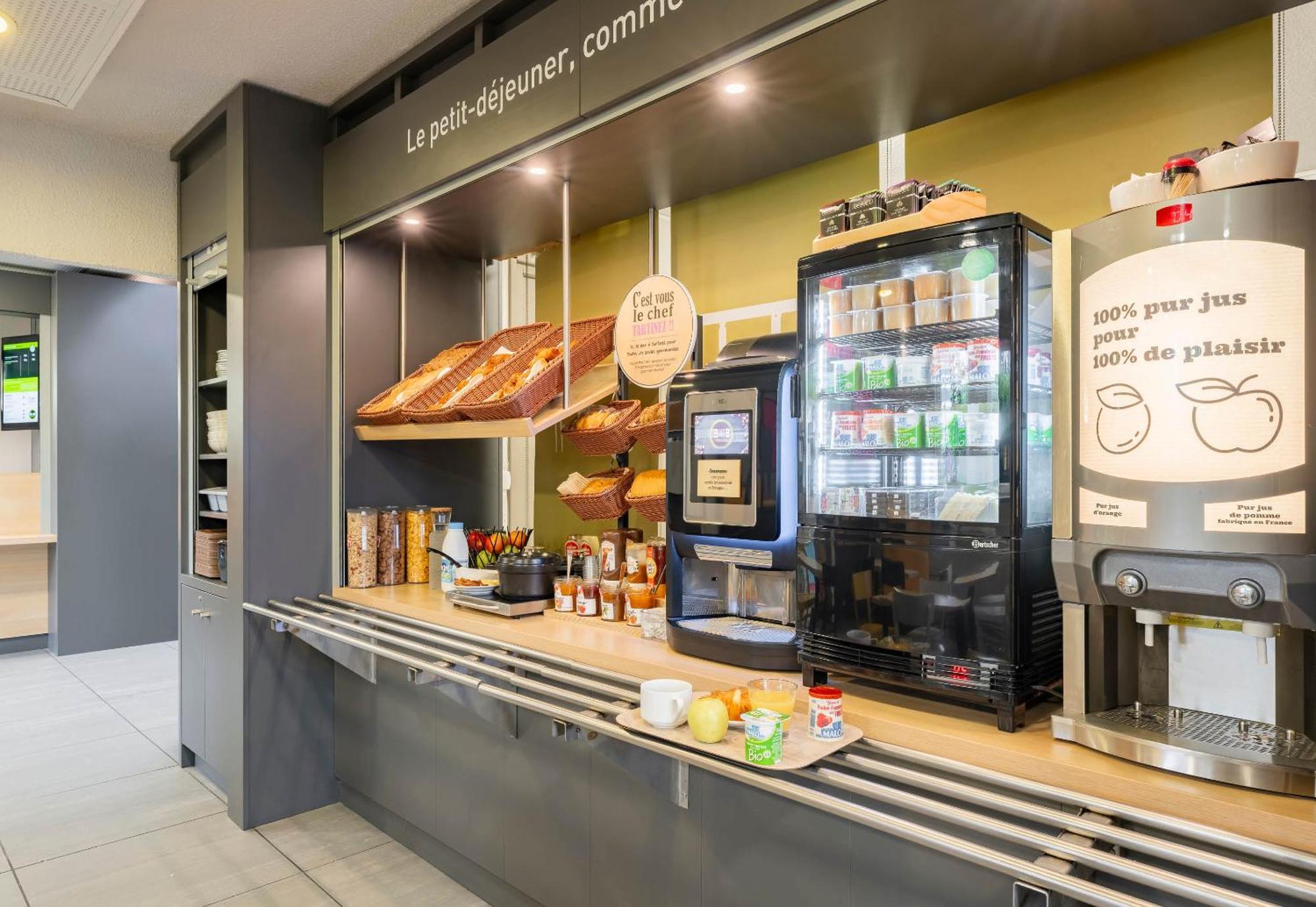 B&B Hotel Calais Centre St Pierre Zewnętrze zdjęcie