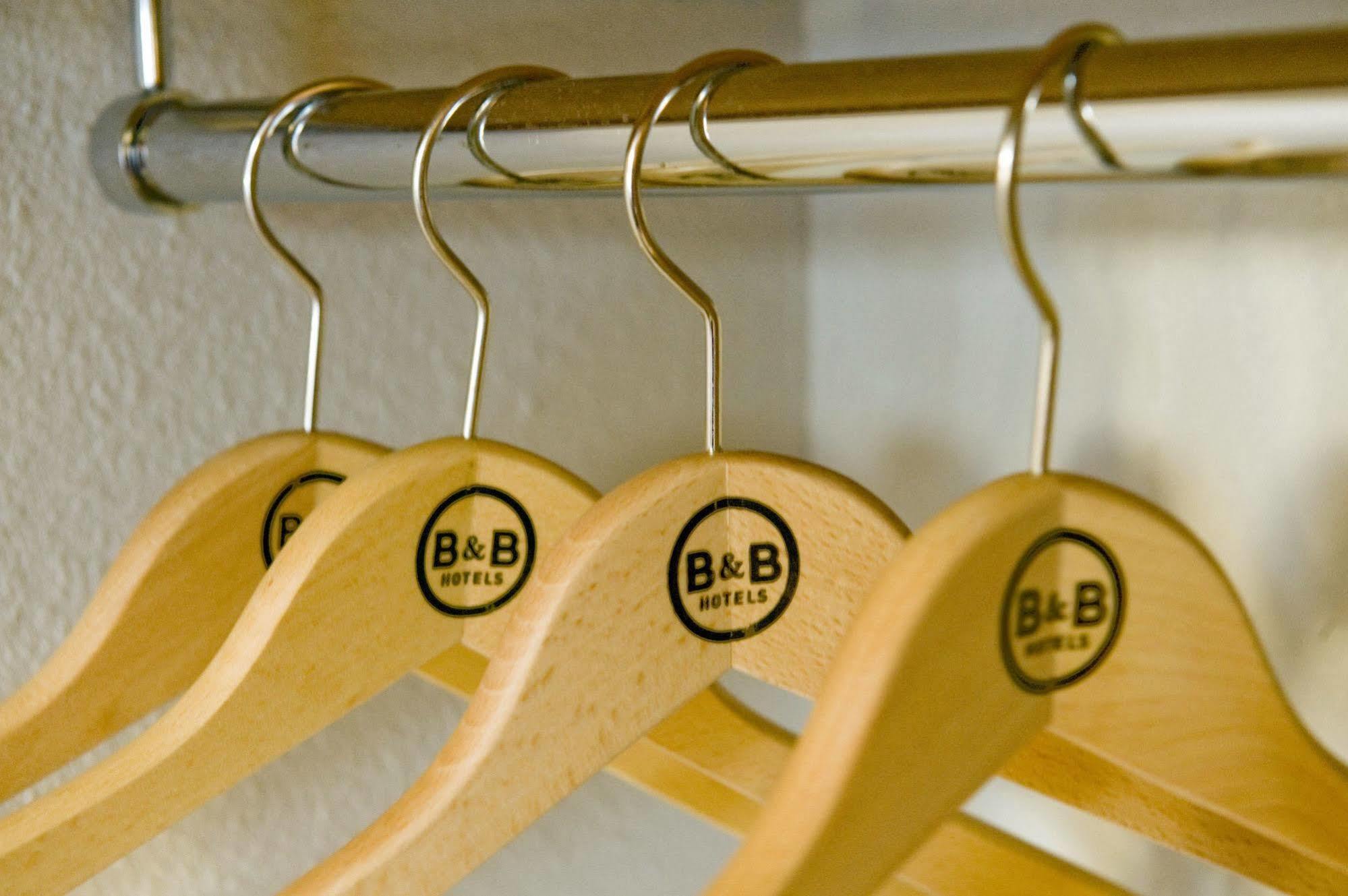 B&B Hotel Calais Centre St Pierre Zewnętrze zdjęcie