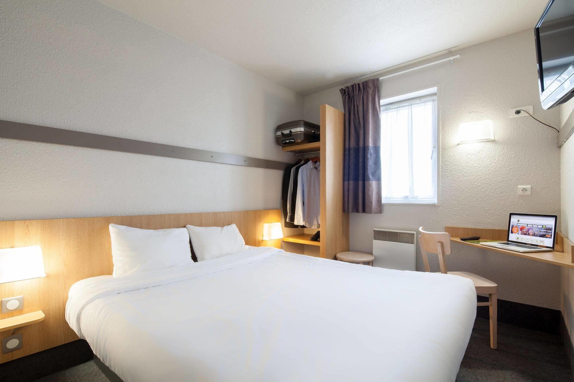 B&B Hotel Calais Centre St Pierre Zewnętrze zdjęcie